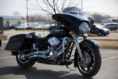 2013 Harley-Davidson® FLHX - Street Glide® 