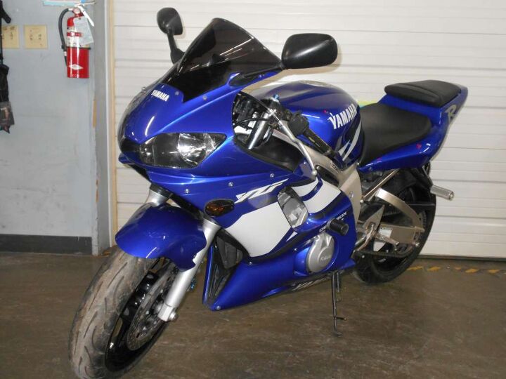Wrecked R6 2001 Yamaha YZF-R6 For Sale | Motorcycle Classifieds | Motorcycle.com