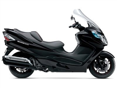 the burgman 400 abs is striking in style and flowing with comfort powered by a