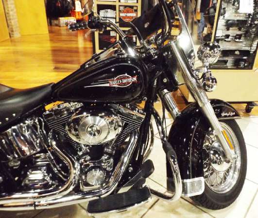 nice ride twist the throttle of the timeless heritage softail classic and you