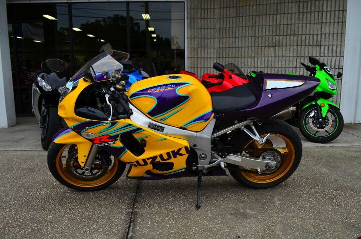 don t miss out on this one the gsx r600 is the 2002 ama 600