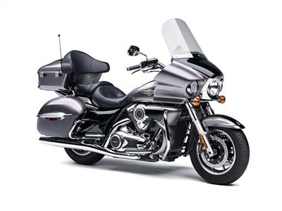 cruiser style with complete touring credentials while any motorcycle