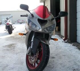 silver red zx6 call for details ready to sell