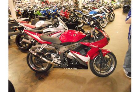 2004 yamaha yzfr6 with 23382 miles red stk 25148ods