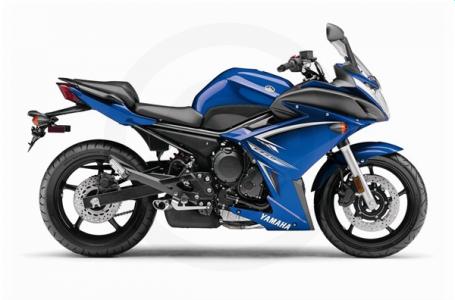get the best of both performs like a sportbike sits like a standard wow