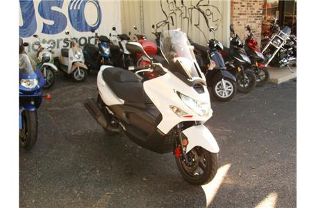 2009 kymco xciting 500 i fuel injected 500cc scooter large enough to travel on