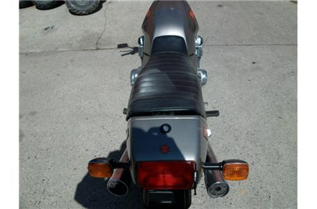 1982 suzuki gs1100e silver want a hot rod but dont like sportbikes need to check
