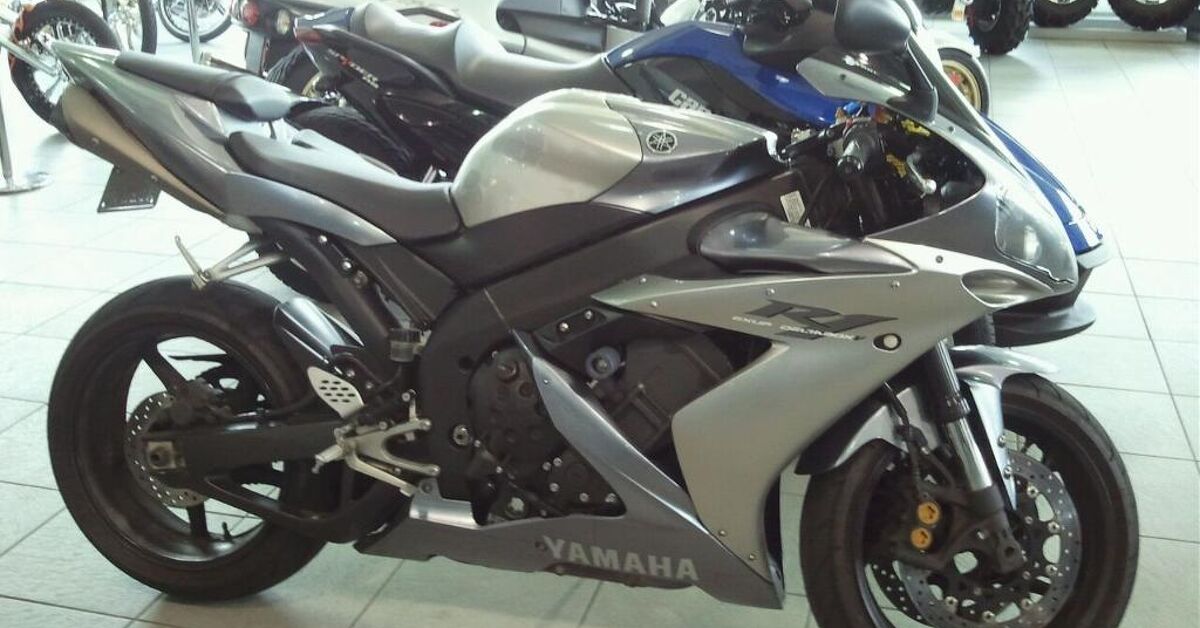 Silver 2003 R1 2004 Yamaha YZF-R1 For Sale | Motorcycle Classifieds | Motorcycle.com