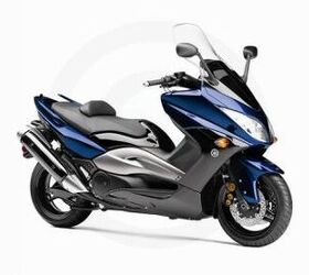 you want to ride with the big boys without going 1800 cc tmax is the performance