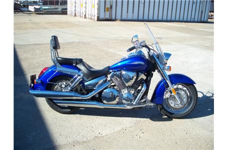 saddlebag mounts backrest windshield all included at no extra charge