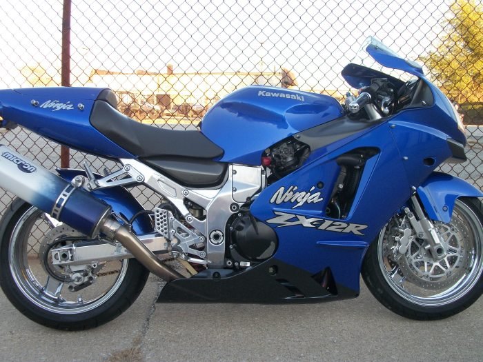 Echappements pour Kawasaki ZX12R ZXT20A 2000/2006 - MotoKristen Echappements pour Kawasaki ZX12R ZXT20A 2000/2006 - MotoKristen