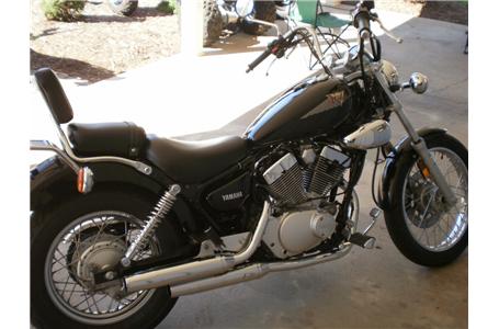 clean 04 virago 250 never down adult ridden starts and runs great super gas