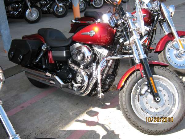 2008 fxdf dyna fatbobsaddlebags security windshieldevery now