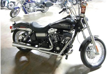 the dyna low rider is no longer available from the factory so take advantage of a