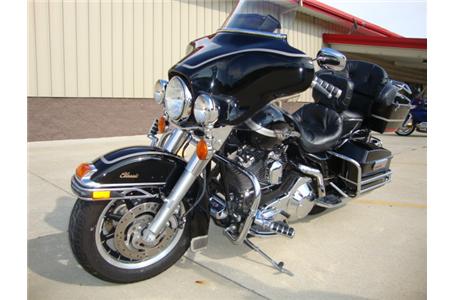 say the words touring bike and chances are the electra glide classic is the