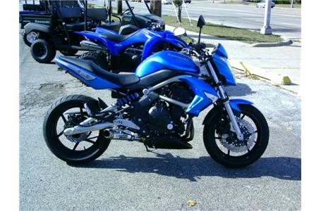clean 2009 kawi er 6n with low miles two brothers exhaust and powercommander