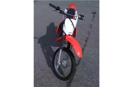 great entry level off road motorcycle excellent condition hardly been road a