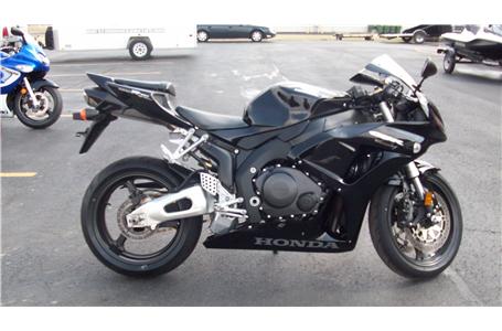 this motorcycle is ready to ride in great condition price is reduced to sell from