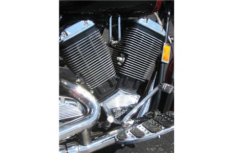 good condition classic victory motorcycle big beautiful doll this bike is