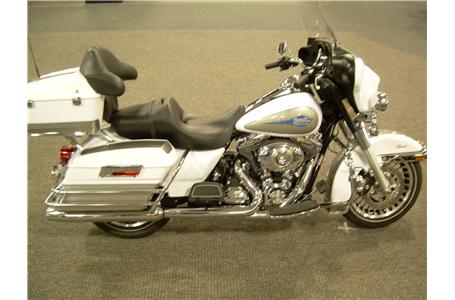 hit the open road with some american muscle under your seat the h d electra glide