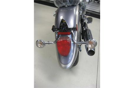 new 2009 yamaha vstar 650 classic in the liquid silver color scheme this bike is