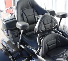 very nice well equipped trike loaded with extras and features a champion