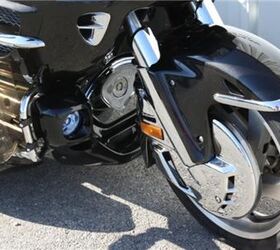 very nice well equipped trike loaded with extras and features a champion