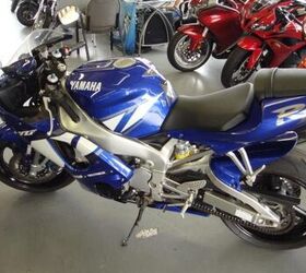 Yamaha deals r1m olx