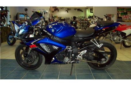 this clean 600cc super sport bike from suzuki is ready to ride the bike has been