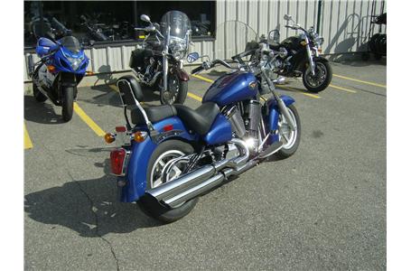 this victory is a great ride has factory windshield and backrest along with