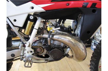 fmf pipe and silencer fastway foot pegs ofg radiator guards