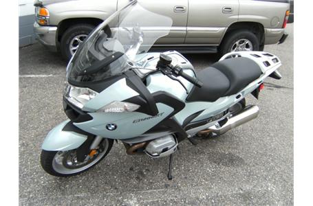 hopkins location 2010 bmw r1200rt comes with hard sided saddlebags not