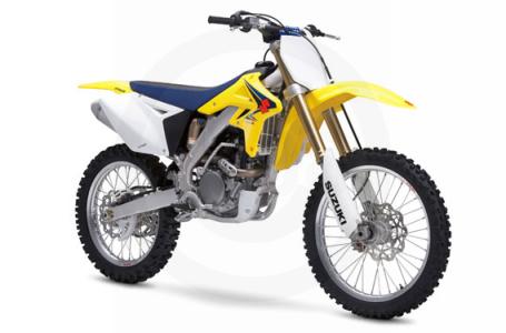 the rm z250 engine is based around an over square bore x stroke design with