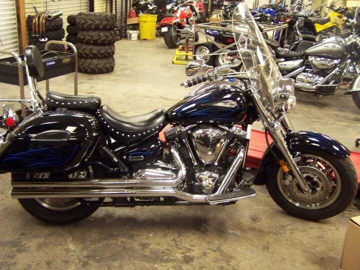 midnite star with hard bags vance hines exhaust deluxe back rest luggage