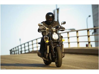 brawn and brainsthe vmax is the ultimate muscle bike and is the