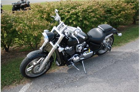 this bike set the bar for the big cruiser line the vtx1800f is a power house that