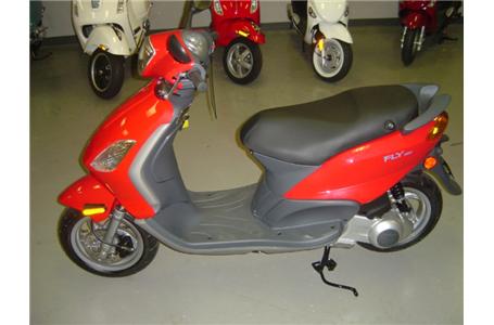 engine type single cylinder four stroke piaggio leader low emissions