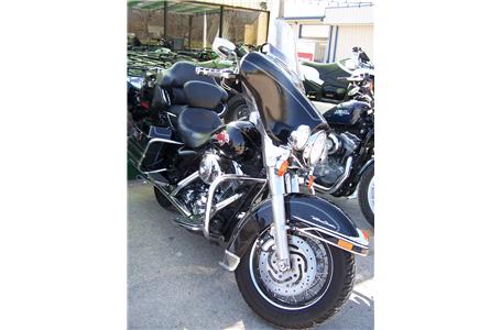 this bike is a must see beautiful lots of extras lots of chrome chrome tour