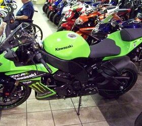 factory superbike talent in a street savvy performerfor the 2008 ninja zx 10r