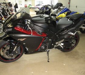 2009 Yamaha YZF R1 For Sale | Motorcycle Classifieds | Motorcycle.com