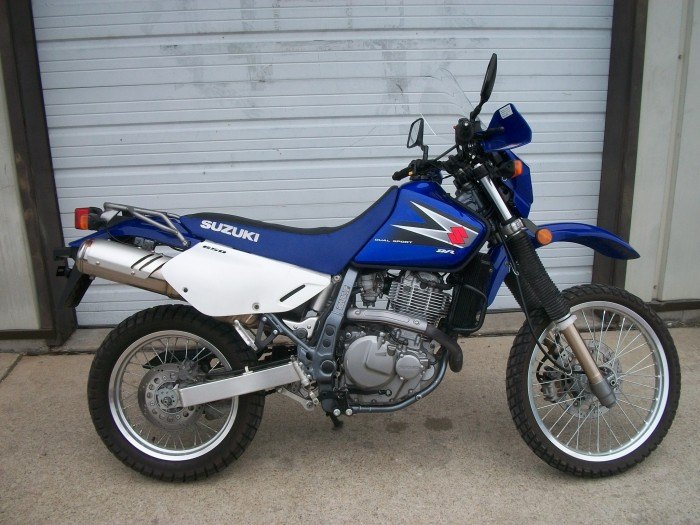 blue dr650 with 3134 miles call for details ready to sell