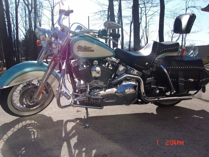 stunning like new harley with tons of chrome must sell this is a steal