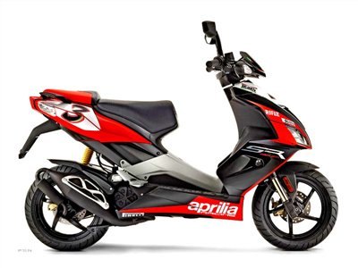 the aprilia sr 50 r factory features an aggressive racing design inspired by the