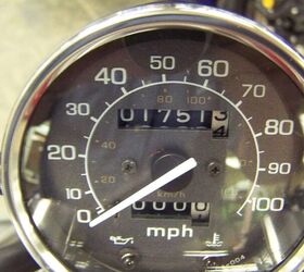 like its vlx sibling the vlx deluxe features the hardtail look rear