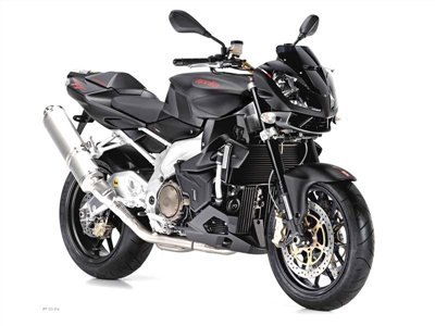 the streetfight ready tuono r may not have the fairing or body cladding of a