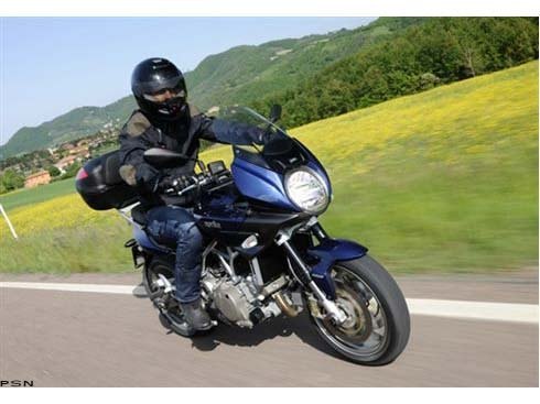 for riders who want it their way the aprilia mana 850 gt v twin offers more