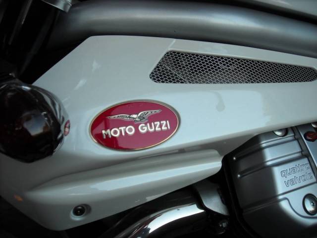 year 2009model grisomake moto guzzicondition new