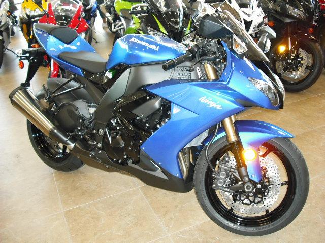 last one at this price brand new 2008 zx10 this bike won bike of the year