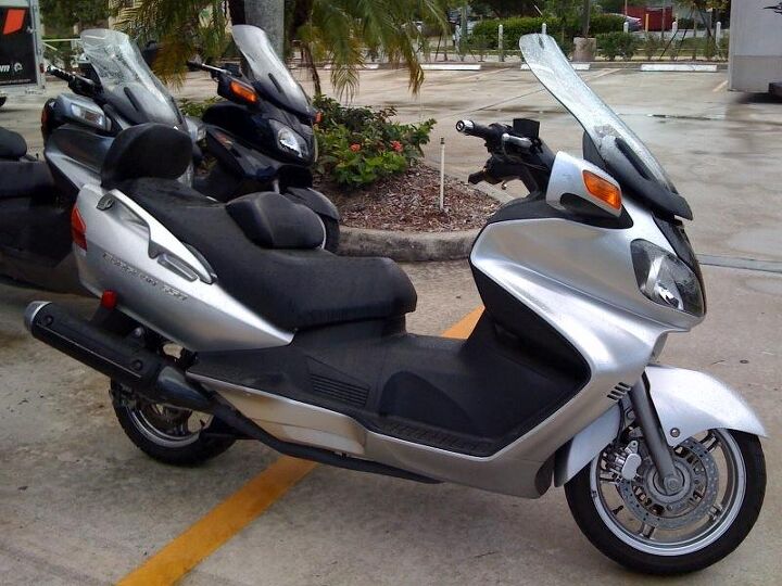 own the king of scooters at the deuce of prices great fuel economy to