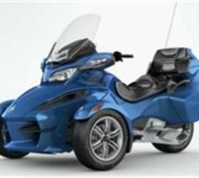 2010 Can-Am (Bombardier) Spyder RT (Audio and Convenience)